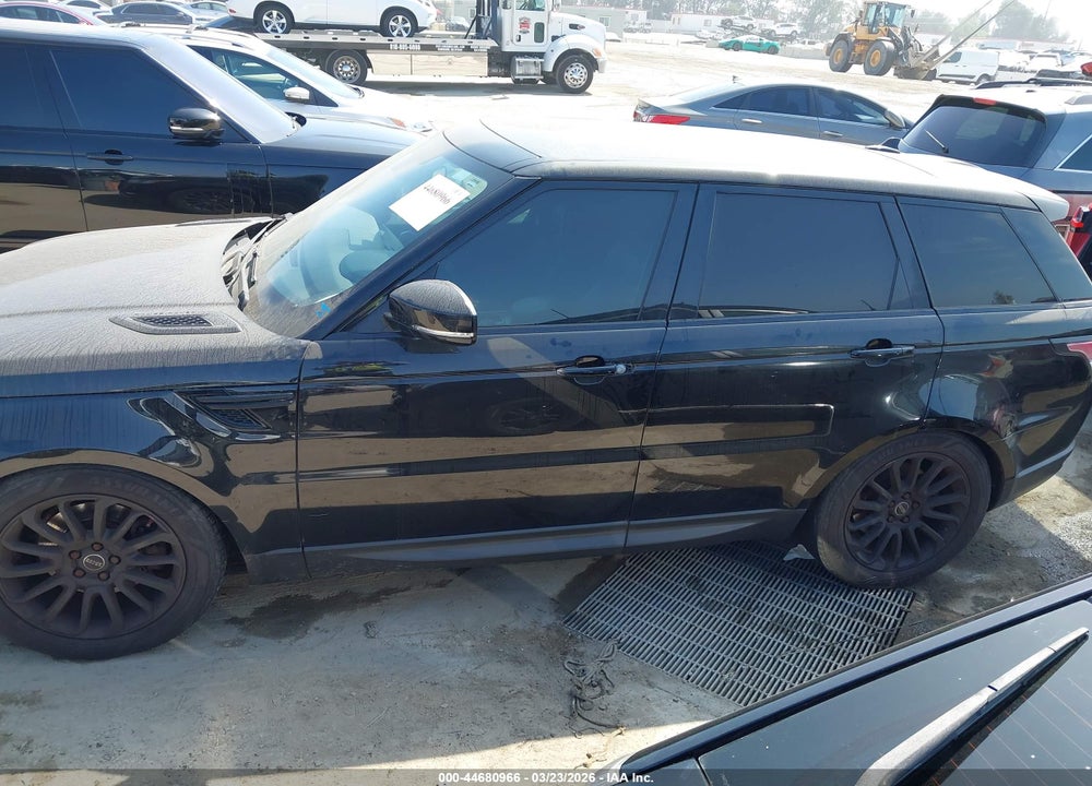 2016 LAND ROVER RANGE ROVER SPORT 3.0L V6 SUPERCHARGED SE VIN: SALWG2VF6GA583184