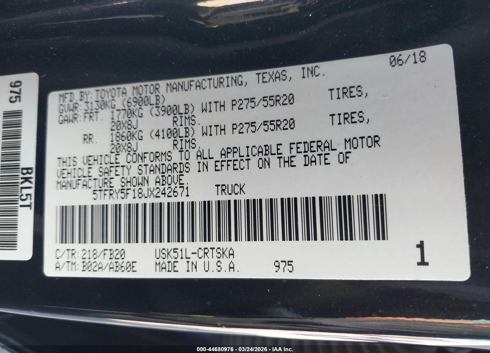 2018 TOYOTA TUNDRA SR5 5.7L V8 VIN: 5TFRY5F18JX242671