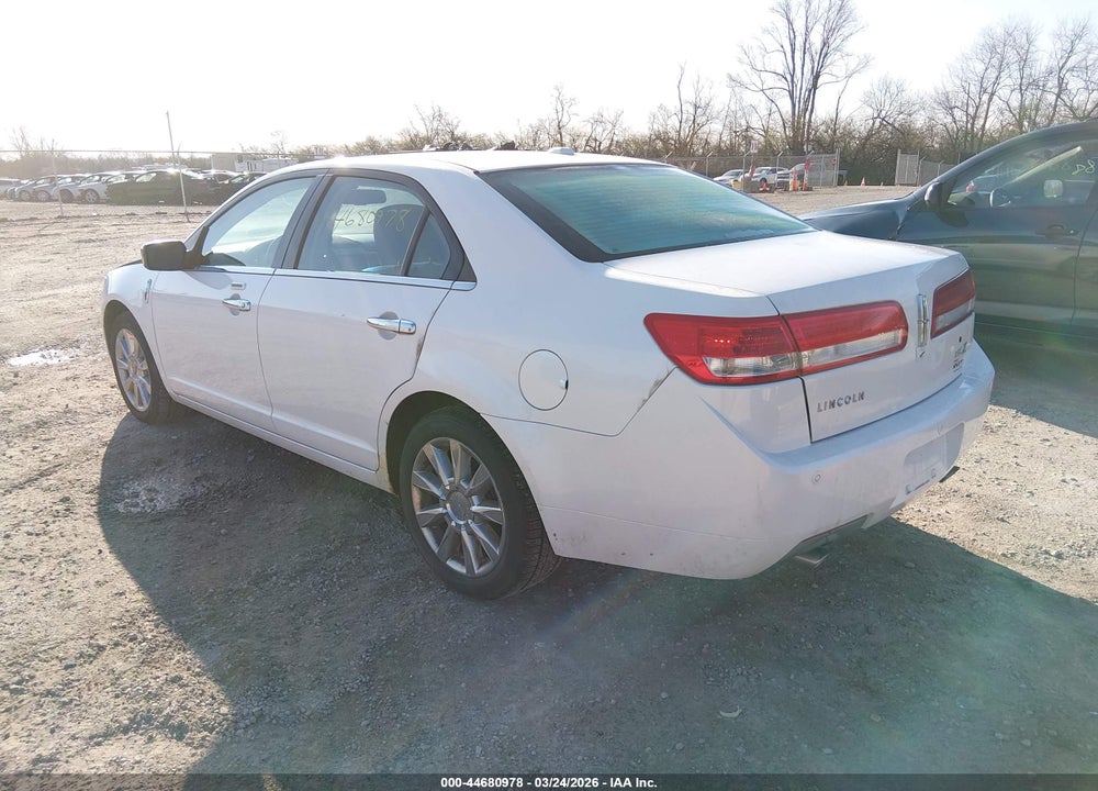 2011 LINCOLN MKZ VIN: 3LNHL2GC8BR751402