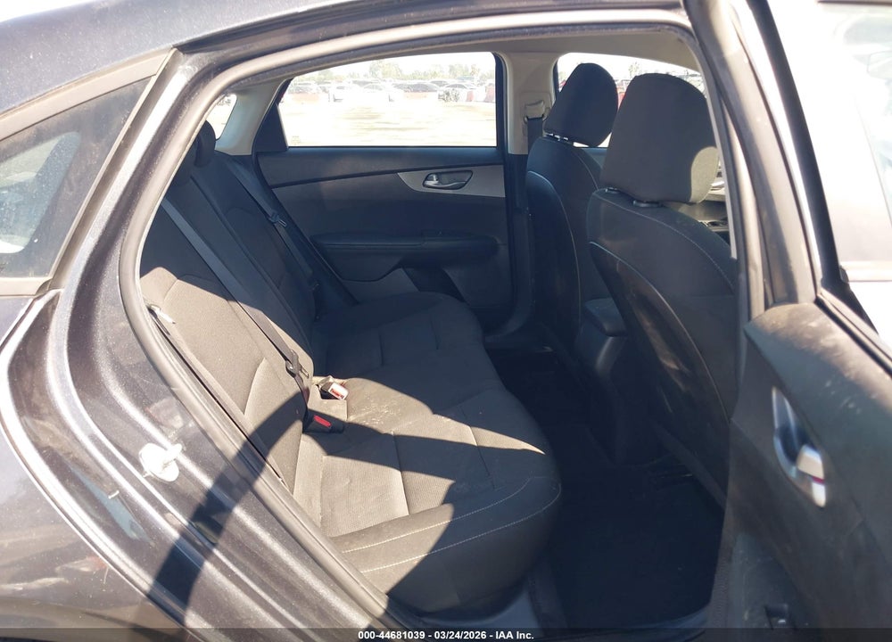 2021 KIA FORTE LXS VIN: 3KPF24AD3ME391560