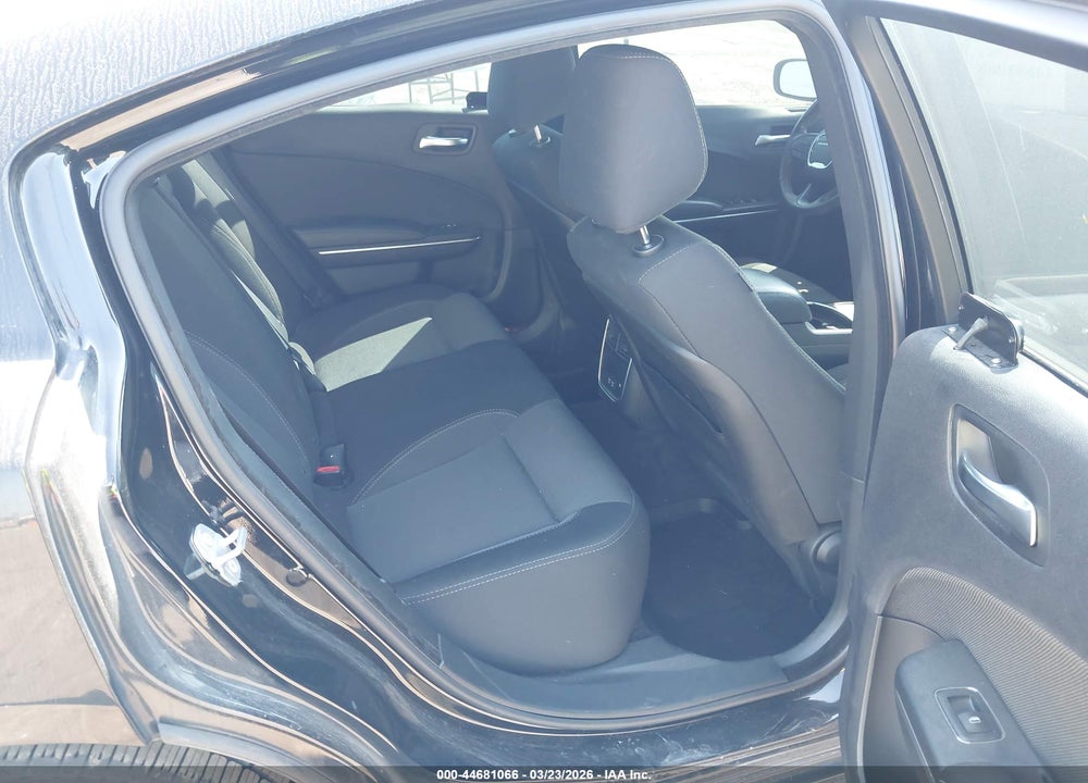 2018 DODGE CHARGER SXT RWD VIN: 2C3CDXBG4JH303501