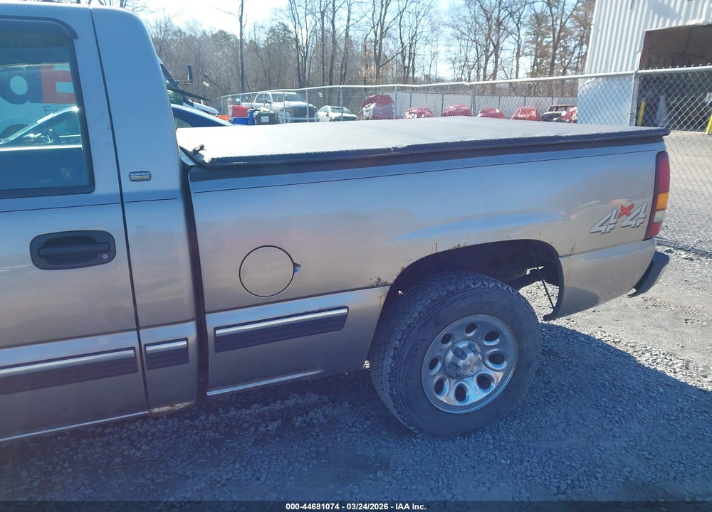 2001 CHEVROLET SILVERADO 1500 VIN: 1GCEK14V61Z255647