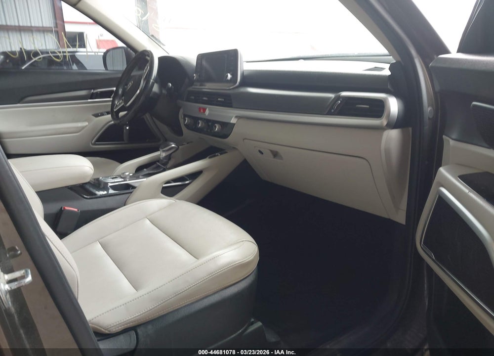 2020 KIA TELLURIDE S VIN: 5XYP64HC4LG052314