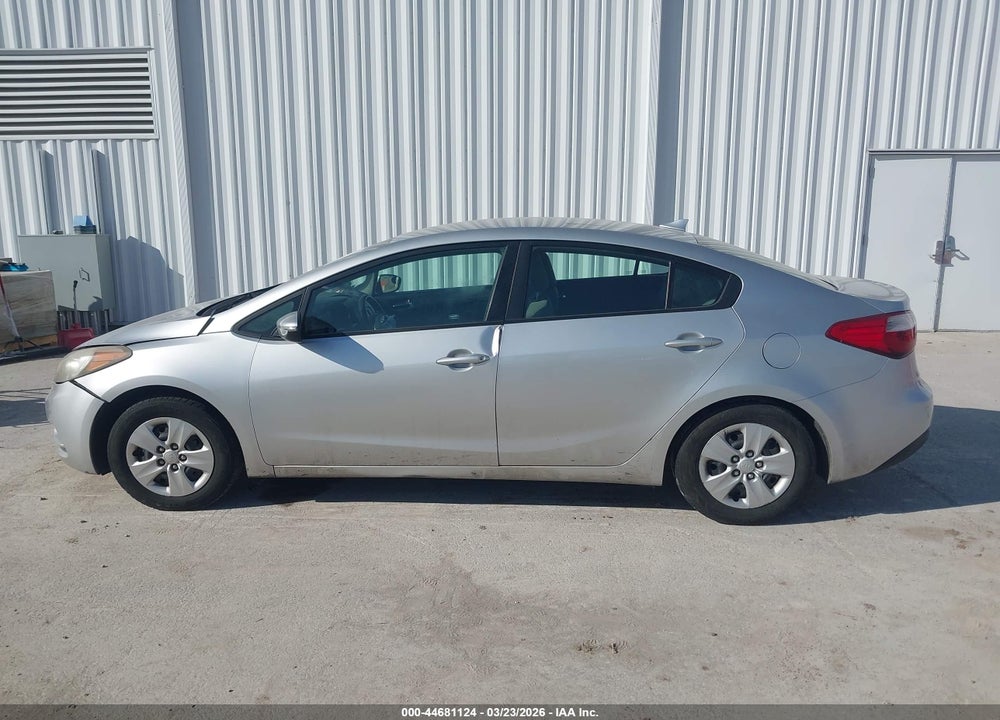 2015 KIA FORTE LX VIN: KNAFX4A61F5280200