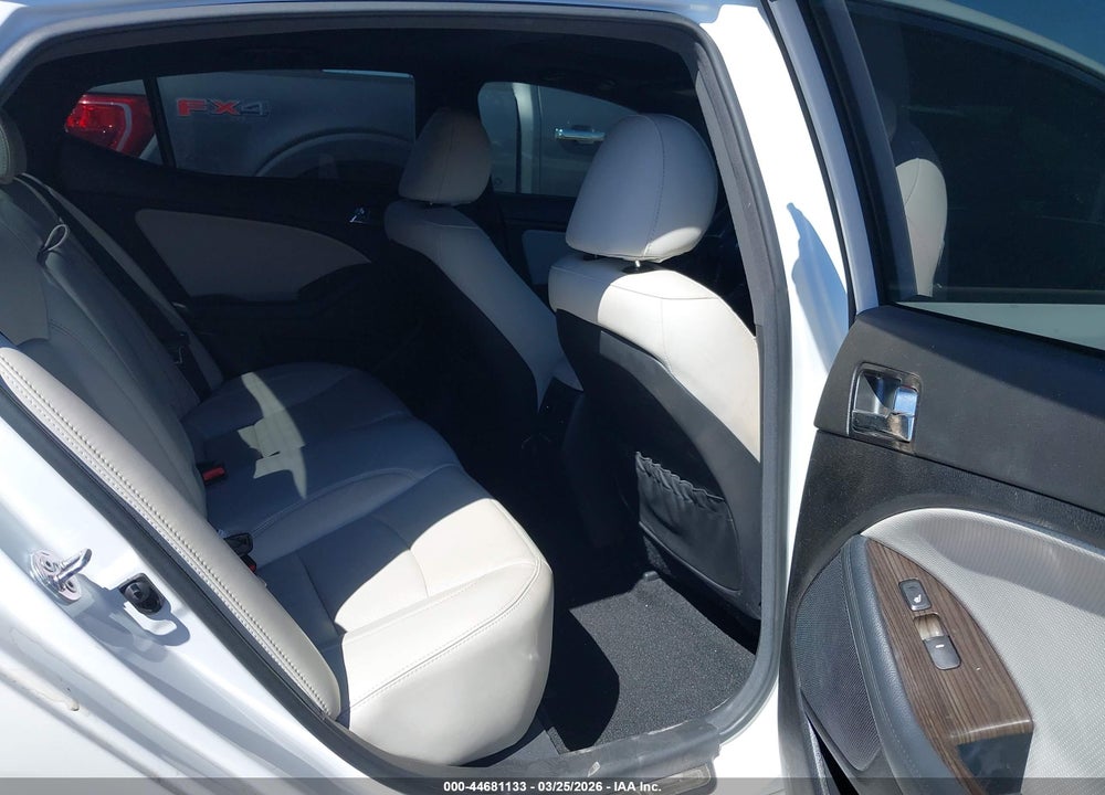2013 KIA OPTIMA SX VIN: 5XXGR4A63DG168122