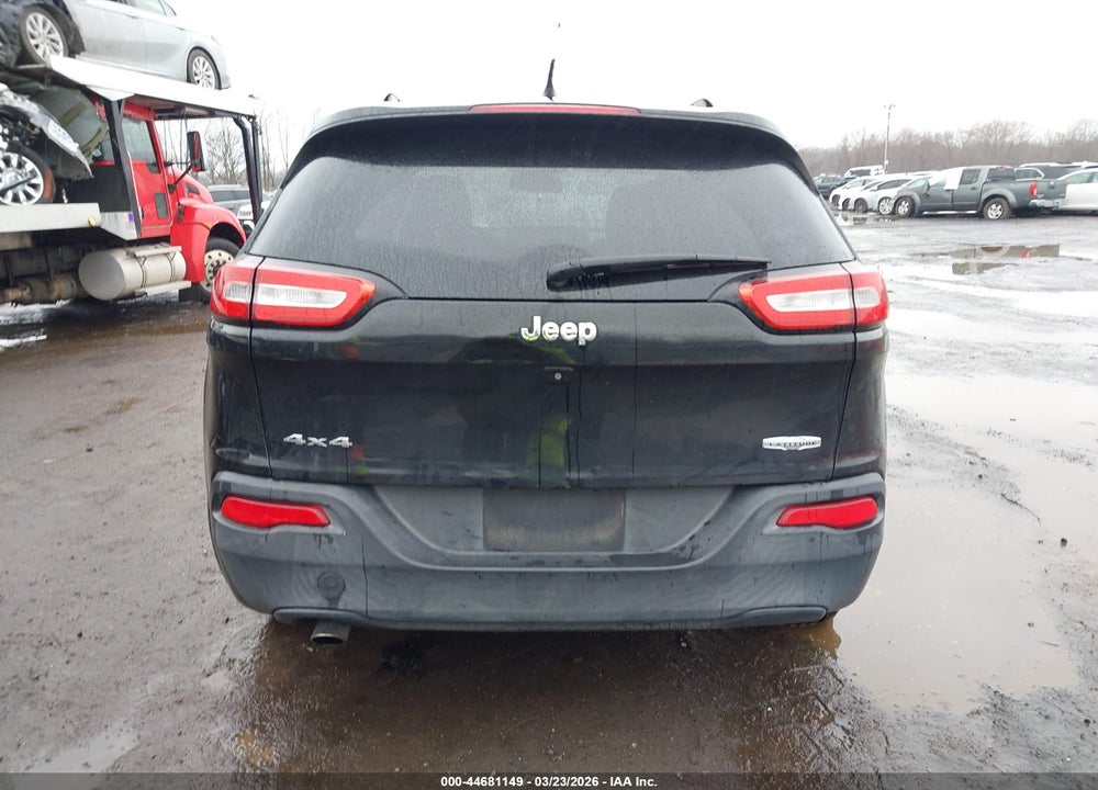 2015 JEEP CHEROKEE LATITUDE VIN: 1C4PJMCB2FW583435