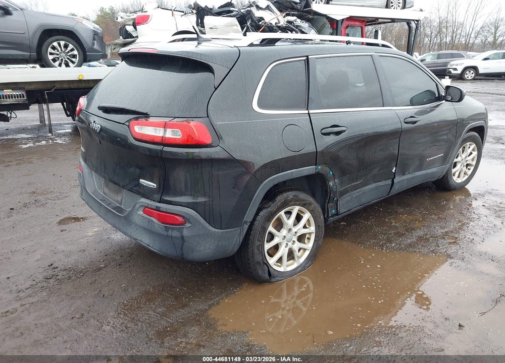 2015 JEEP CHEROKEE LATITUDE VIN: 1C4PJMCB2FW583435