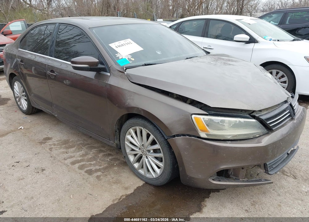 2013 VOLKSWAGEN JETTA 2.0L TDI VIN: 3VWLL7AJ7DM241896