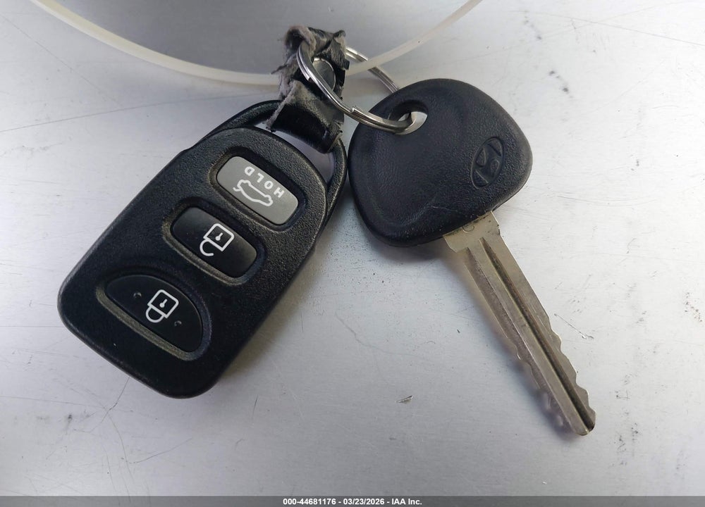 2013 HYUNDAI ELANTRA GLS/LIMITED VIN: KMHDH4AE1DU529589