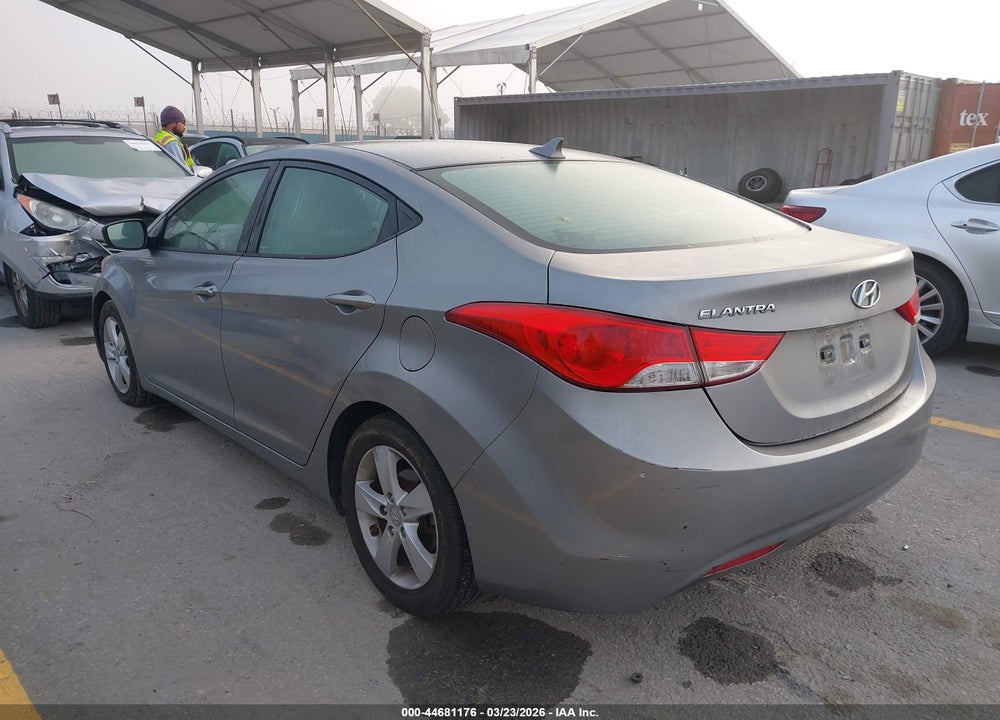 2013 HYUNDAI ELANTRA GLS/LIMITED VIN: KMHDH4AE1DU529589