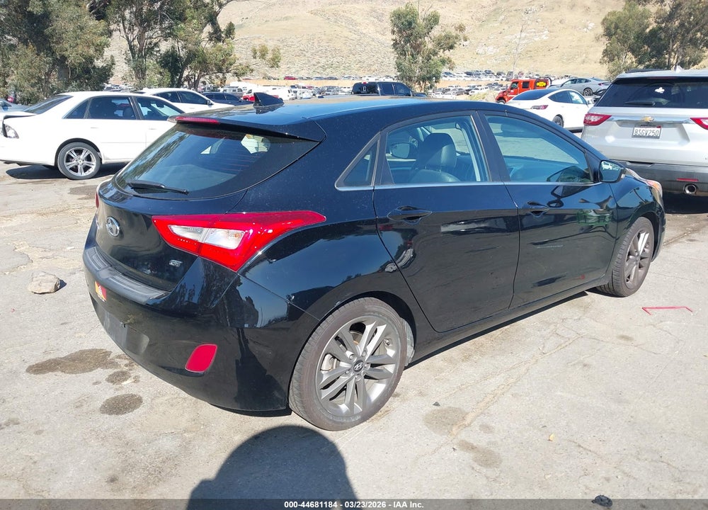 2016 HYUNDAI ELANTRA GT VIN: KMHD35LH3GU305224