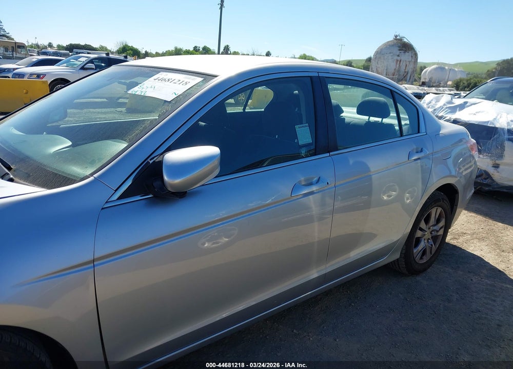 2012 HONDA ACCORD 2.4 LX-P VIN: 1HGCP2F48CA214779