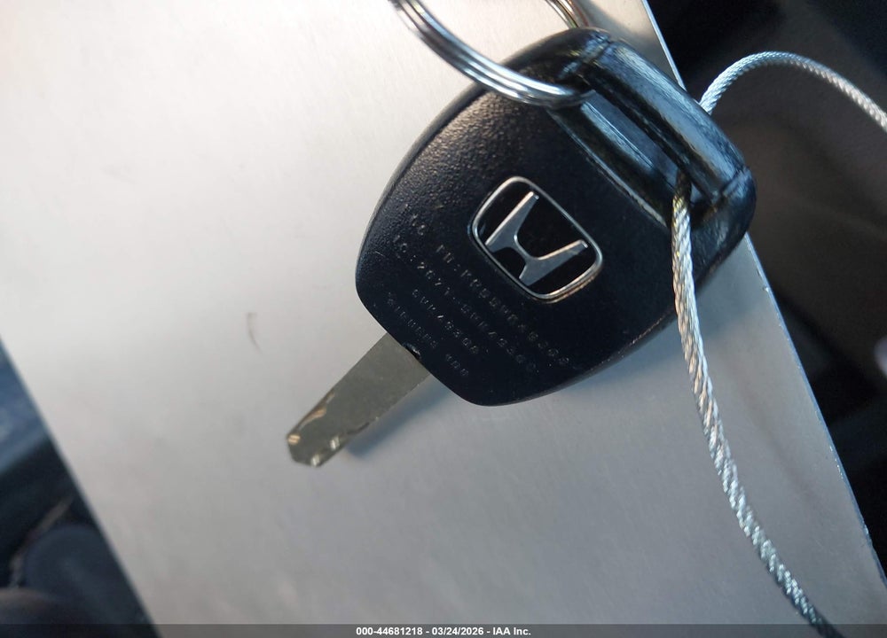 2012 HONDA ACCORD 2.4 LX-P VIN: 1HGCP2F48CA214779