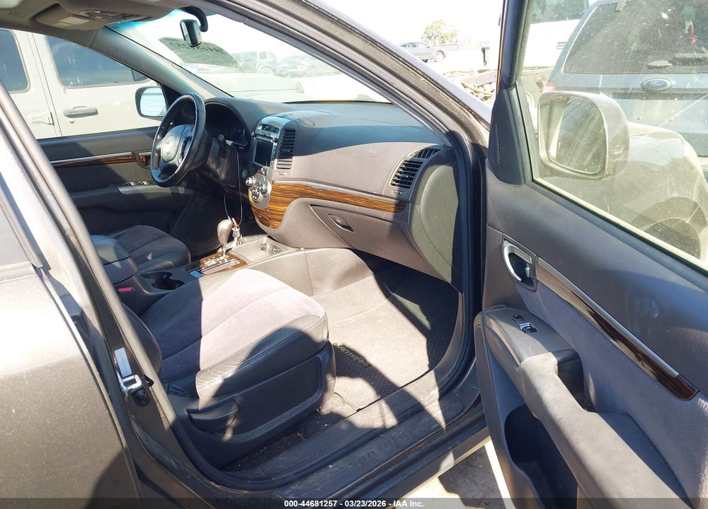 2012 HYUNDAI SANTA FE SE VIN: 5XYZH4AGXCG125993