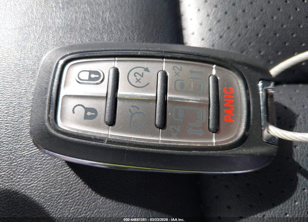 2024 CHRYSLER PACIFICA TOURING L VIN: 2C4RC1BGXRR165698