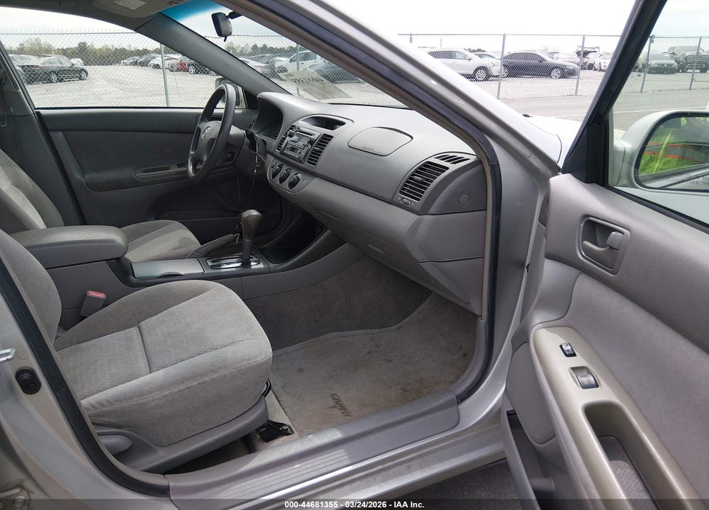 2002 TOYOTA CAMRY LE V6 VIN: 4T1BF32K52U032036