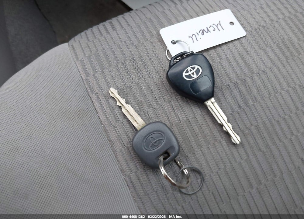 2010 TOYOTA RAV4 VIN: 2T3BF4DV0AW070180