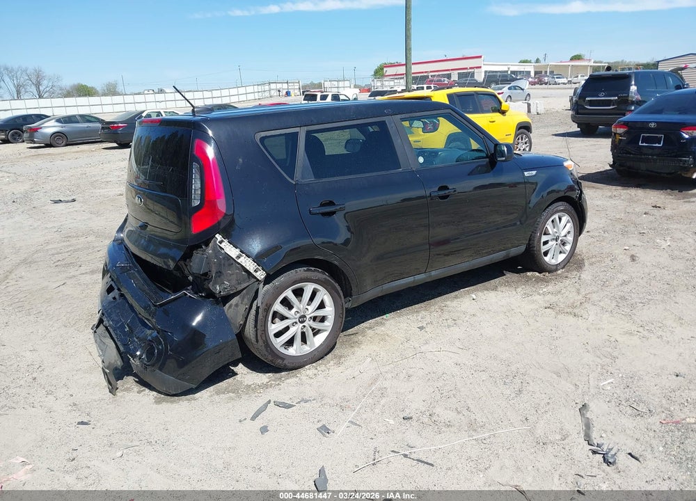 2018 KIA SOUL + VIN: KNDJP3A55J7888605