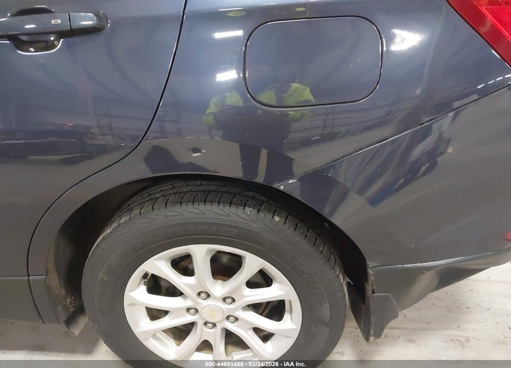2018 CHEVROLET EQUINOX LS VIN: 3GNAXREV9JS525617