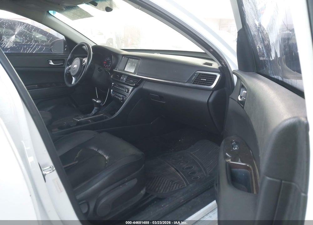2018 KIA OPTIMA EX VIN: 5XXGU4L36JG208920