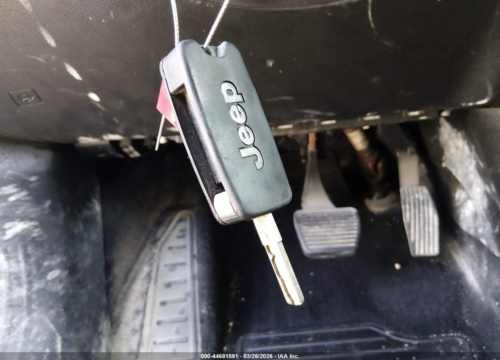 2015 JEEP RENEGADE LATITUDE VIN: ZACCJABT1FPB45090