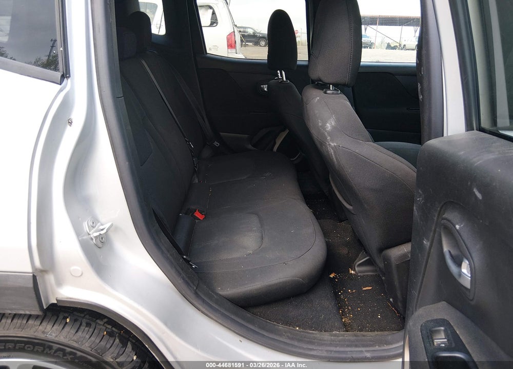 2015 JEEP RENEGADE LATITUDE VIN: ZACCJABT1FPB45090