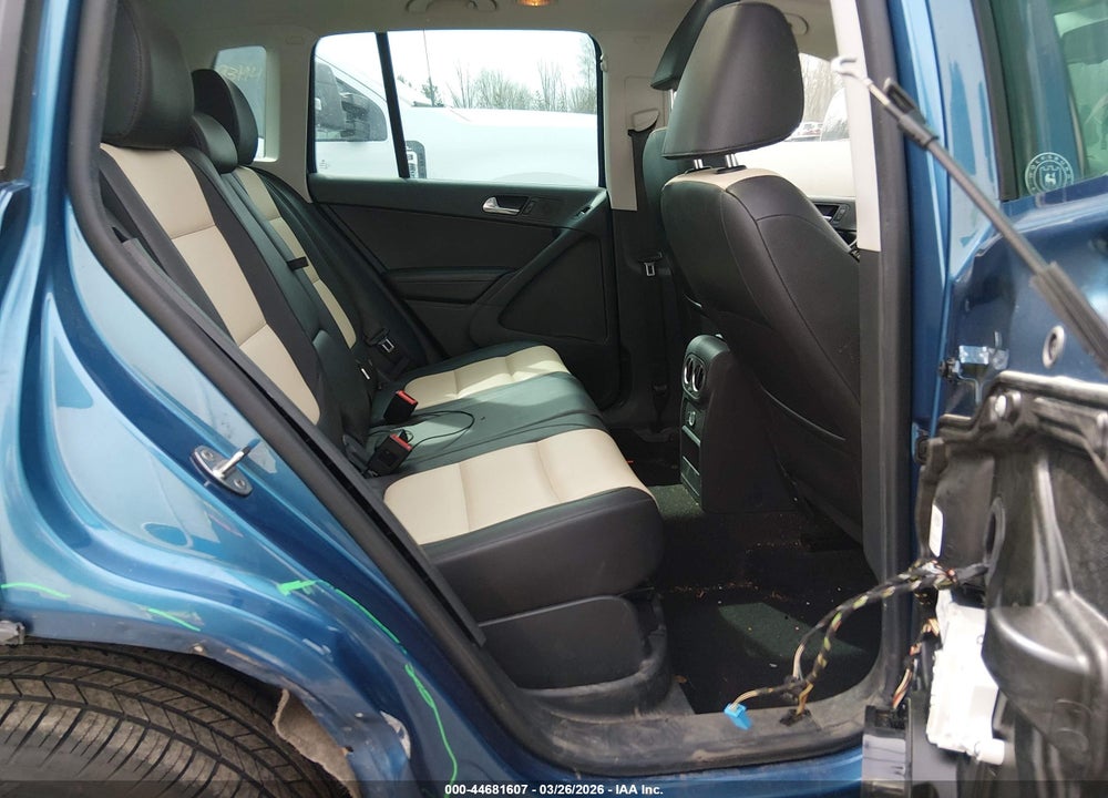 2017 VOLKSWAGEN TIGUAN 2.0T WOLFSBURG EDITION VIN: WVGSV7AXXHK010352