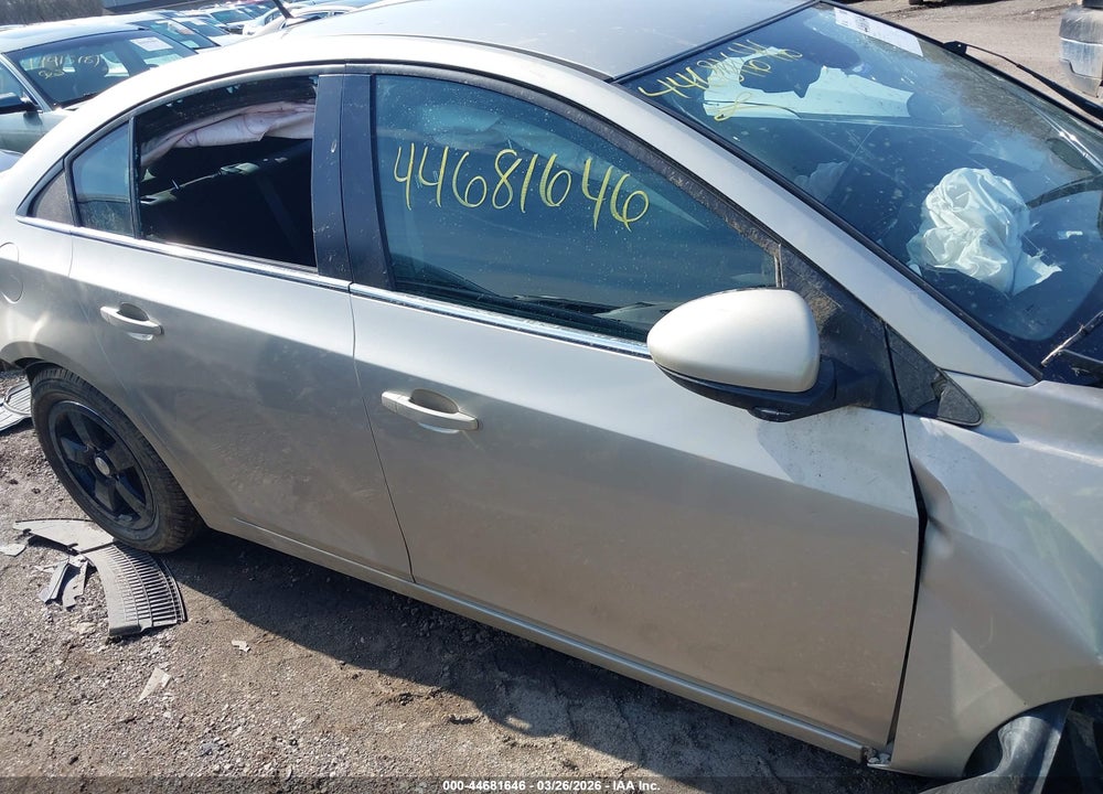 2014 CHEVROLET CRUZE 1LT AUTO VIN: 1G1PC5SB6E7207274