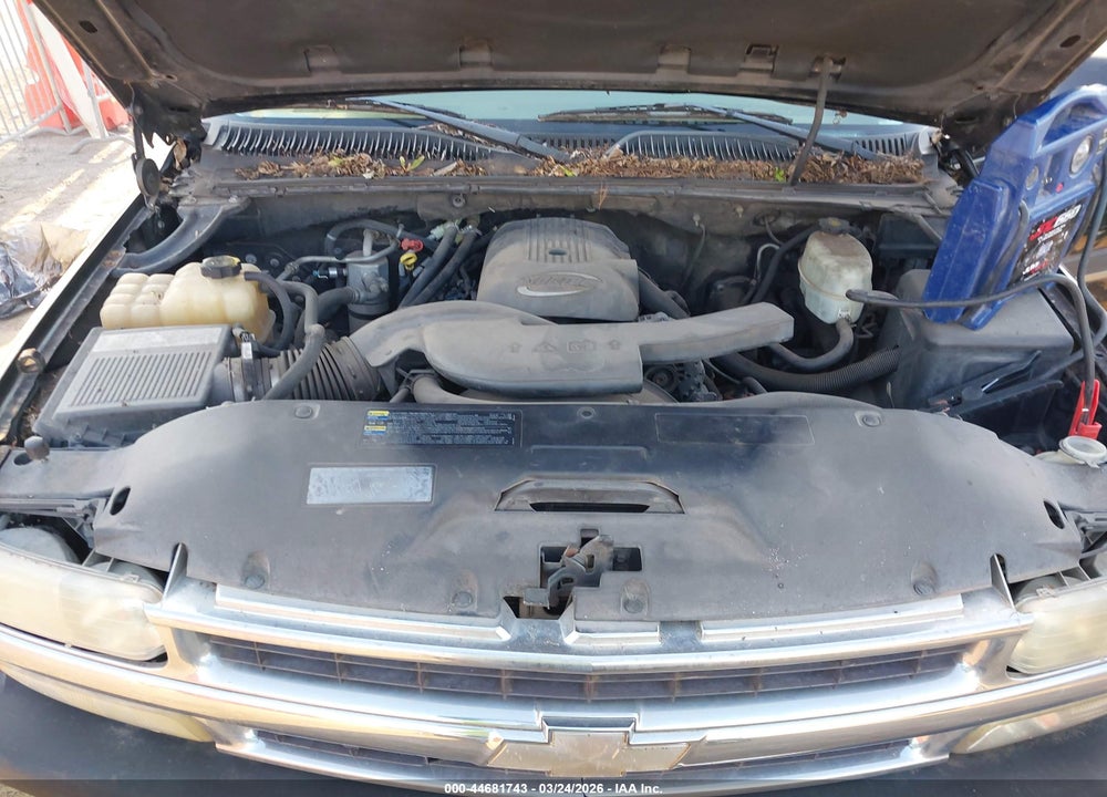2004 CHEVROLET TAHOE LT VIN: 1GNEC13Z34R243243