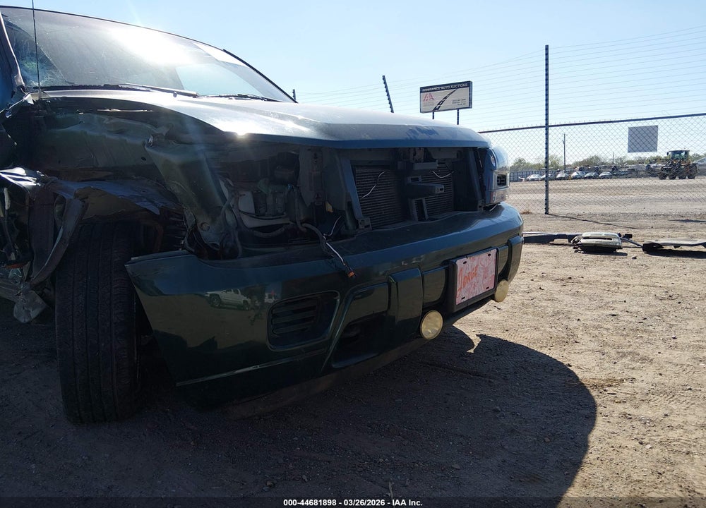 2003 CHEVROLET TRAILBLAZER LS VIN: 1GNDT13S132166197