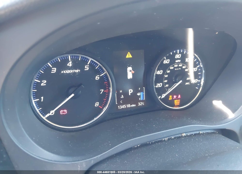 2018 MITSUBISHI OUTLANDER ES VIN: JA4AZ3A36JJ005536