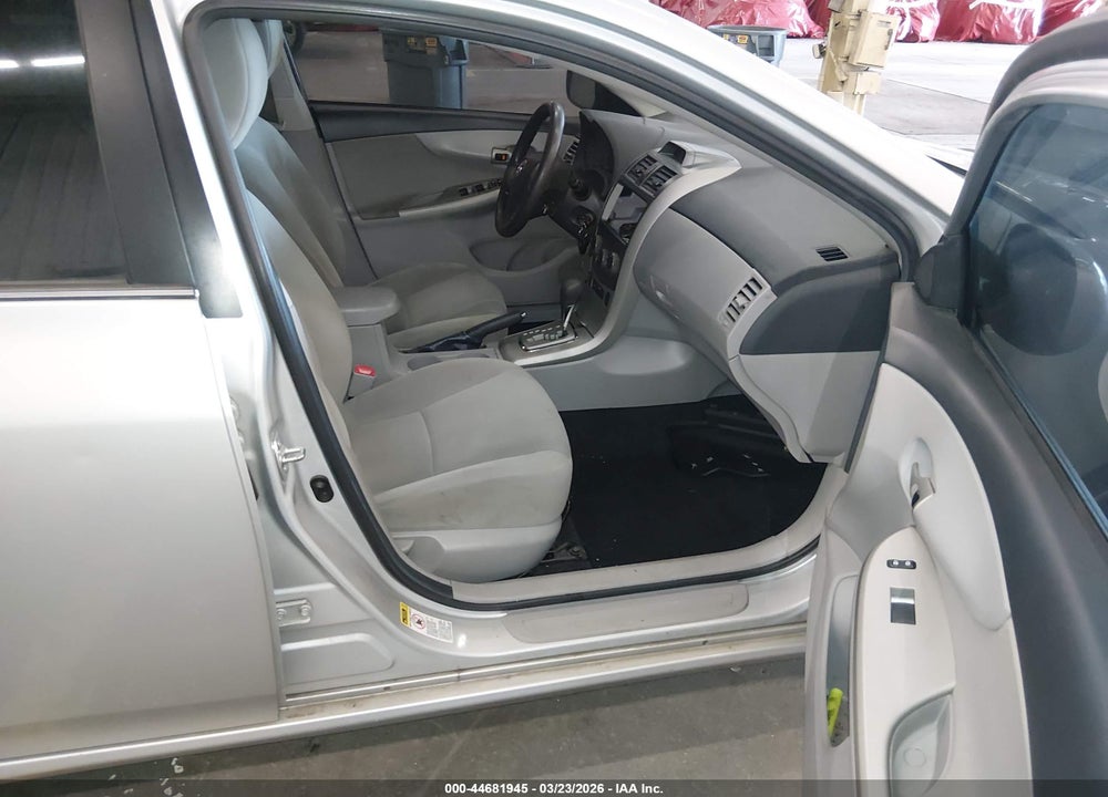 2013 TOYOTA COROLLA LE VIN: 2T1BU4EE2DC988404