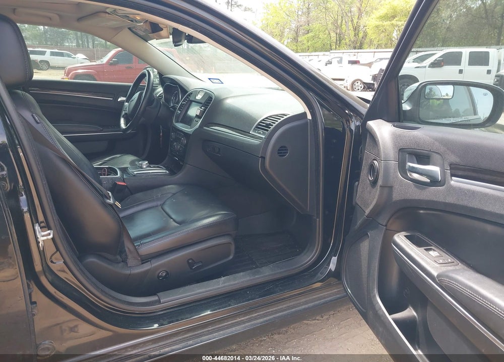 2016 CHRYSLER 300 ANNIVERSARY EDITION VIN: 2C3CCAAG3GH135103