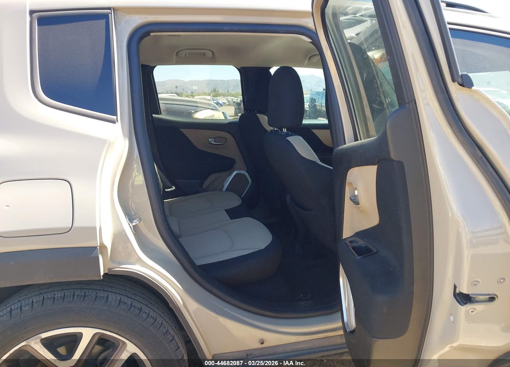 2016 JEEP RENEGADE LATITUDE VIN: ZACCJABTXGPE19520