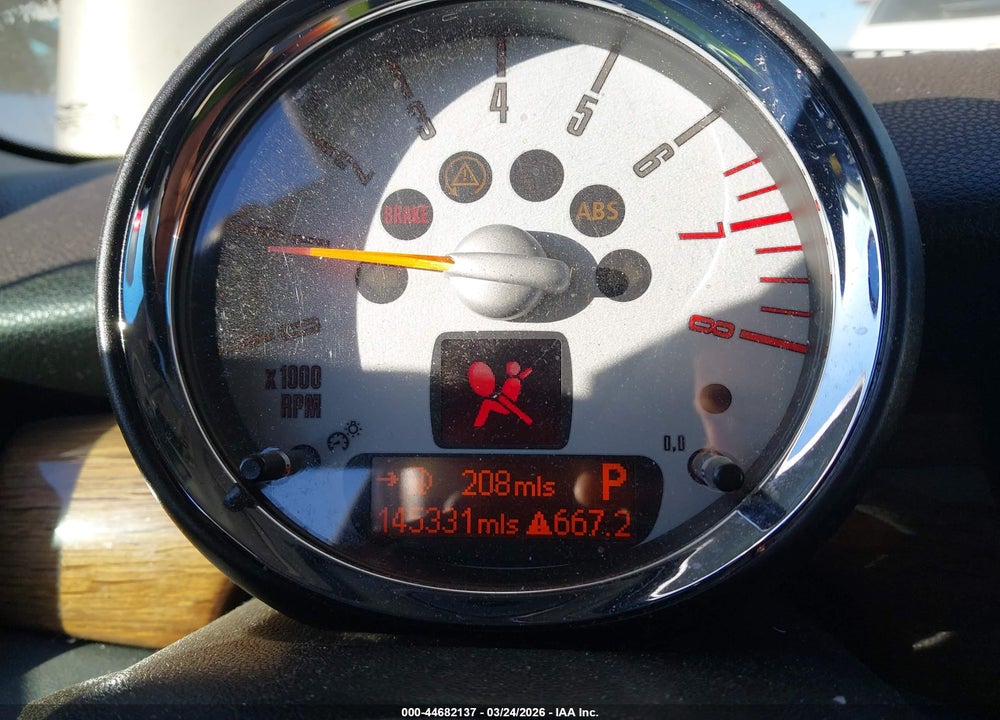 2009 MINI COOPER CLUBMAN VIN: WMWML335X9TX36390