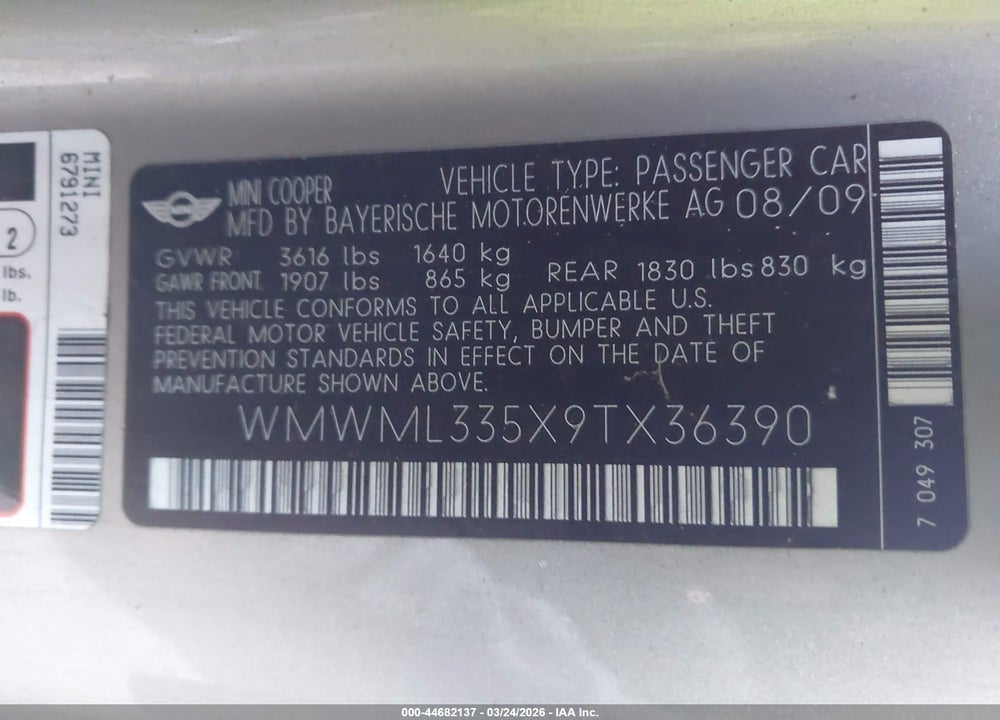 2009 MINI COOPER CLUBMAN VIN: WMWML335X9TX36390