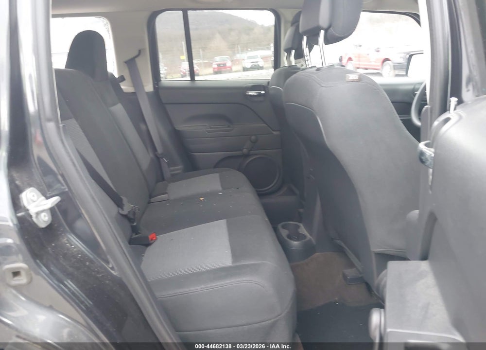 2016 JEEP PATRIOT SPORT VIN: 1C4NJPBA5GD589437
