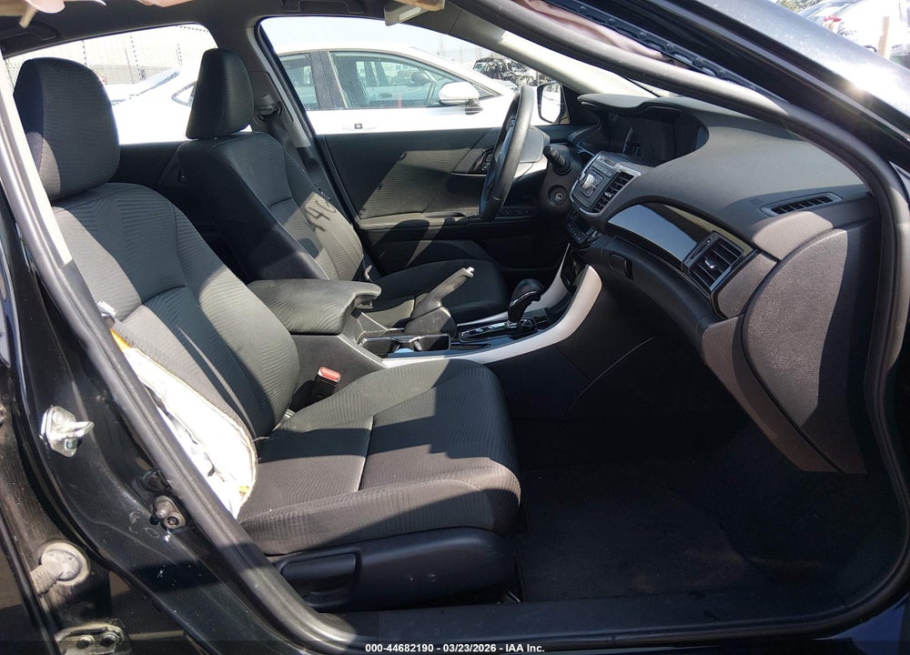 2017 HONDA ACCORD LX VIN: 1HGCR2F3XHA293946