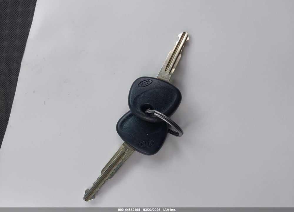 2013 KIA SOUL VIN: KNDJT2A53D7560206