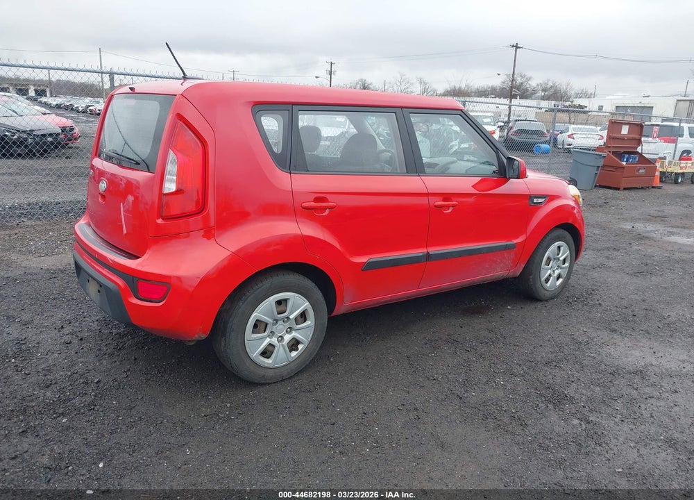 2013 KIA SOUL VIN: KNDJT2A53D7560206