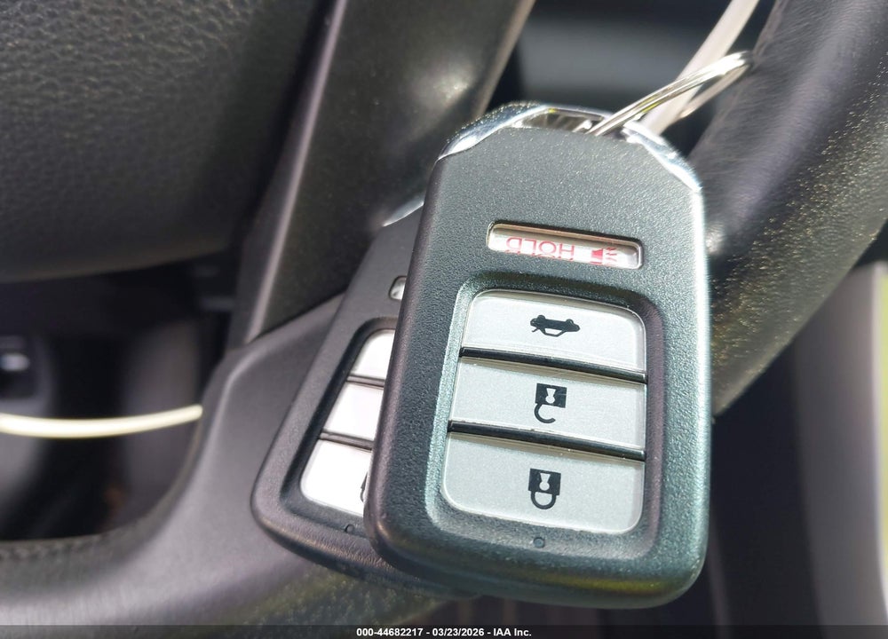 2013 HONDA ACCORD EX-L VIN: 1HGCR2F83DA006808