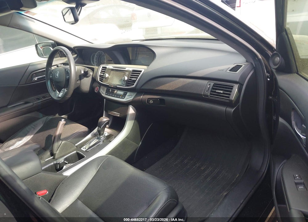 2013 HONDA ACCORD EX-L VIN: 1HGCR2F83DA006808