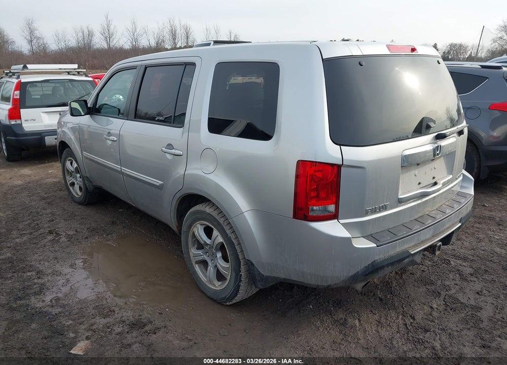 2015 HONDA PILOT EX-L VIN: 5FNYF4H56FB002516