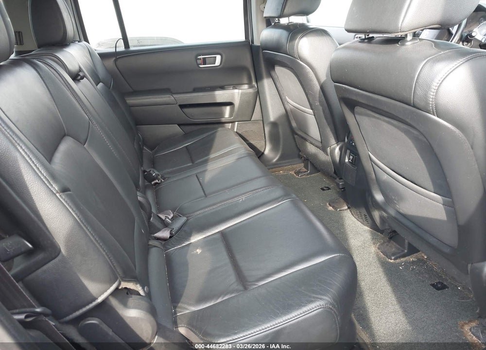 2015 HONDA PILOT EX-L VIN: 5FNYF4H56FB002516