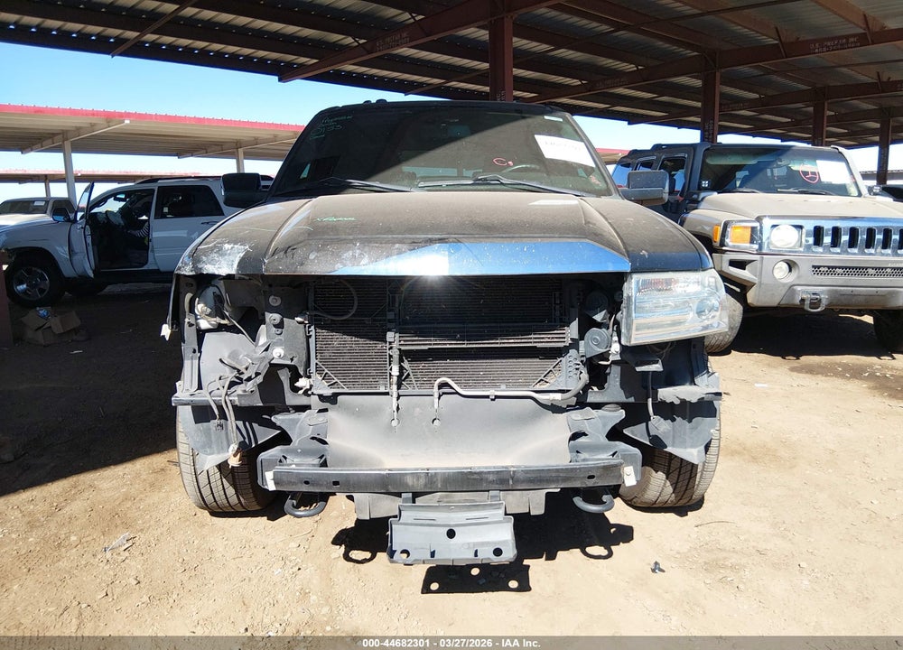 2014 LINCOLN NAVIGATOR L VIN: 5LMJJ3J5XEEL02945