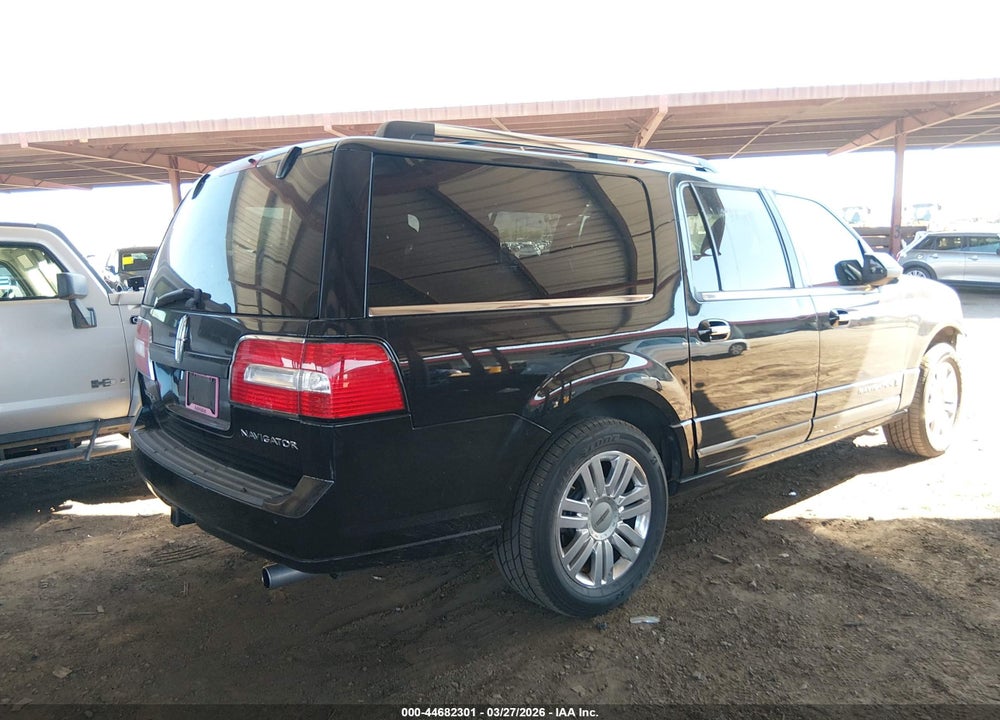 2014 LINCOLN NAVIGATOR L VIN: 5LMJJ3J5XEEL02945