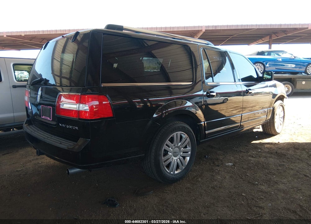 2014 LINCOLN NAVIGATOR L VIN: 5LMJJ3J5XEEL02945