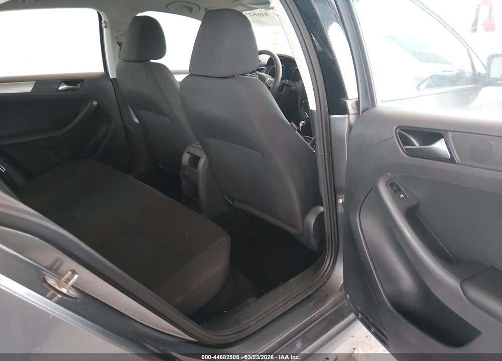 2016 VOLKSWAGEN JETTA 1.4T SE VIN: 3VWD67AJ3GM373618