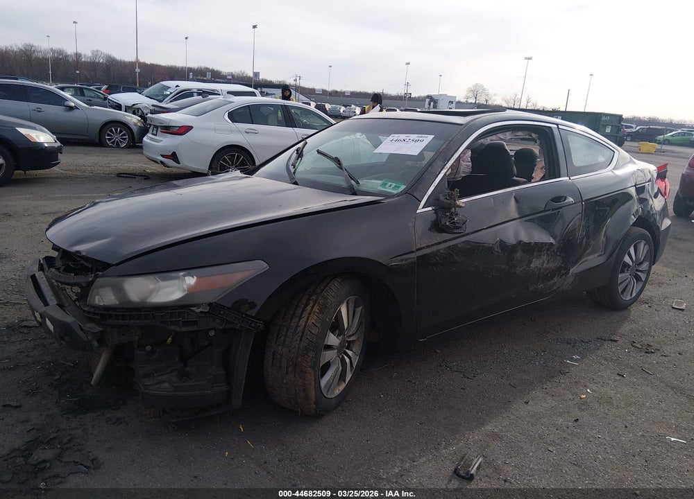 2012 HONDA ACCORD 2.4 EX VIN: 1HGCS1B75CA020882
