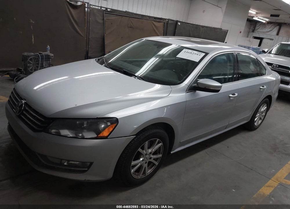 2013 VOLKSWAGEN PASSAT 2.0L TDI SE VIN: 1VWBN7A37DC038256